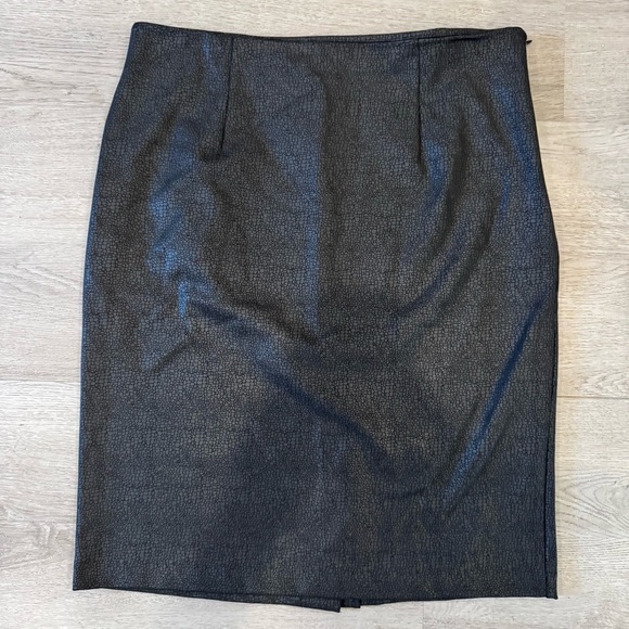 Chicos Black Pebble Embossed Pencil Skirt Workwear Business Casual Size 1/8 - Picture 1 of 6